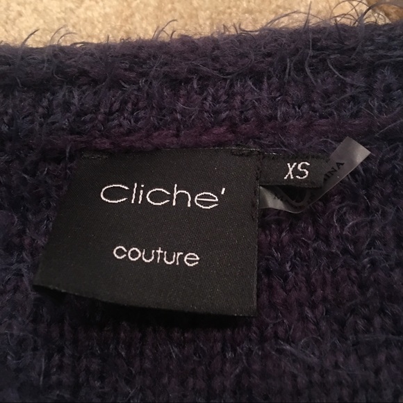 🔥NWOT🔥BEAUTIFUL SWEATER WITH FRINGE - Picture 7 of 7